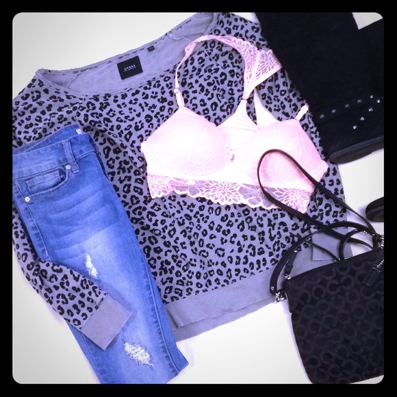 5 STAR ⭐️ CUSTOMIZED MYSTERY BOX - Picture 3 of 8